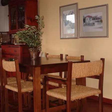 Loukas House Nyaraló *