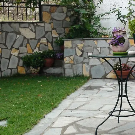 بيت للعطل Loukas House