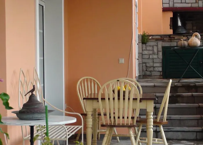 Loukas House * PalaiónTsiflíkion